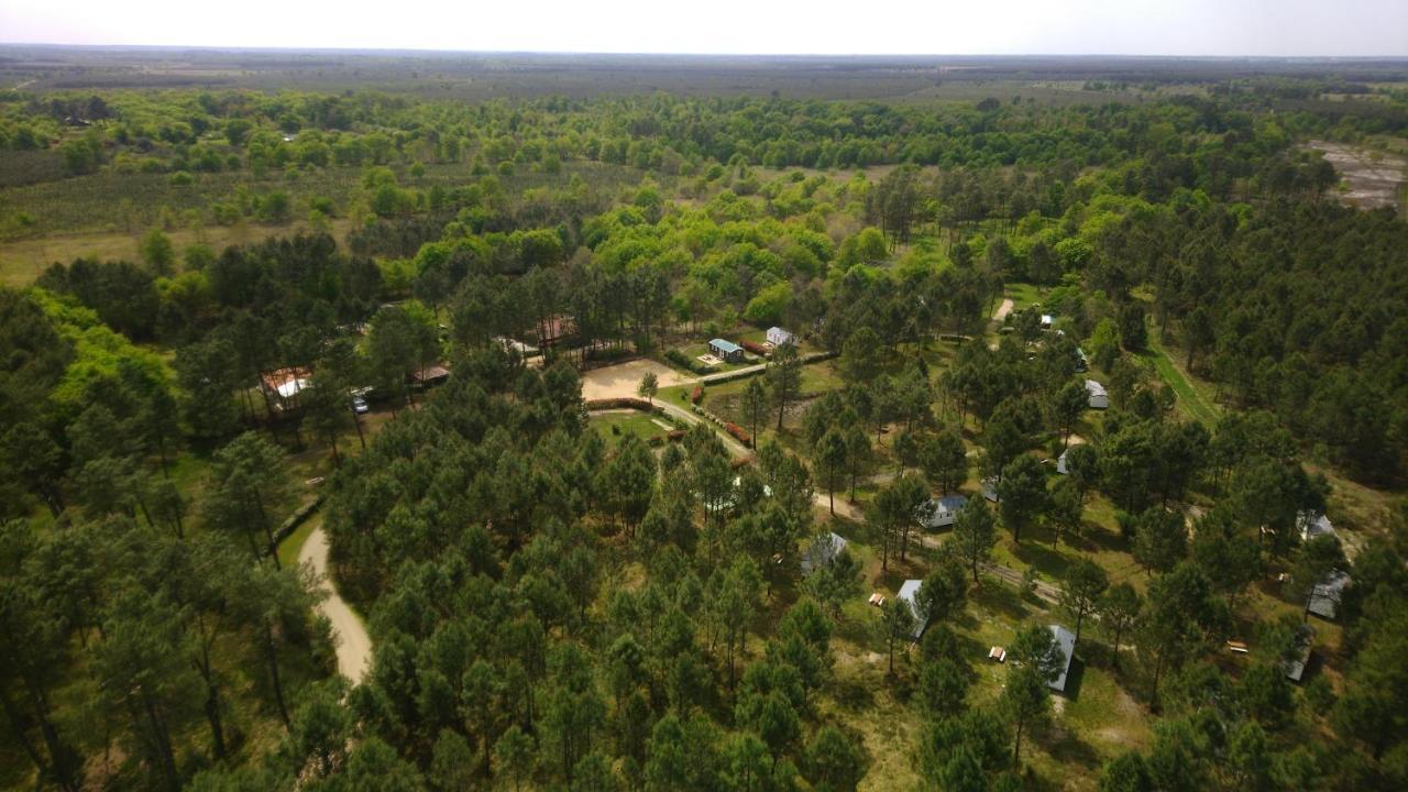 Les Palafitos Hotel Luglon Bagian luar foto